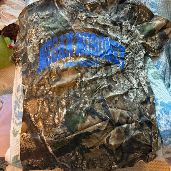 Megan Moroney Official Am I Okay? Merch! - Picture 1 of 3